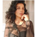 Flora Saini Instagram – Thinking of getting a new hair cut 🤔🙃🫠

#love #sky #work #clouds #hair #weekend #india #pic #quotes #look #trending #status #instagram #fashion #picoftheday #explore #black #flowers