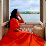 Flora Saini Instagram – Nothing peaceful than water ❤️
#love #mood #ootd #happiness #me #blessings #insta #instagram #style #instalike #instadaily #instafashion #instapic #holiday #sun #instaphoto #morning #trending #picoftheday #hot #fitness #summer #weekend #fashion #insta #instafollow #orange #fashionblogger #instamood #instalove