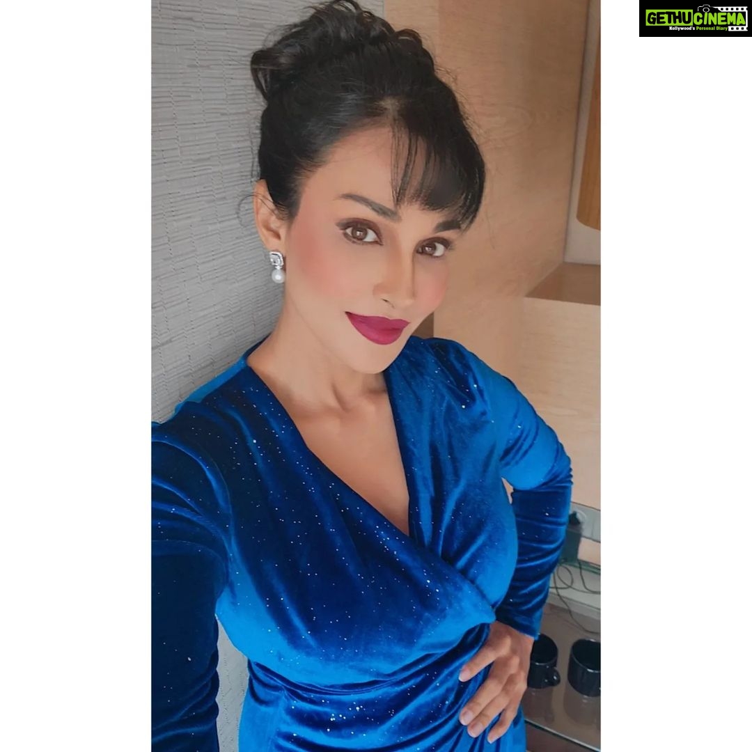 Flora Saini Instagram - At the @iiiaward last night π @eventzfactory @middayindia @brandbantermedia . Outfit @ksaini52 Jewellery @jewellery_by_sonam Hair @kalyani #love #mood #ootd #happiness #me #blessings #insta #instagram #style #instalike #instadaily #instafashion #instapic #holiday #sun #instaphoto #morning #trending #picoftheday #hot #fitness #blue #summer #weekend #fashion #insta #instafollow #fashionblogger #instamood #instalove