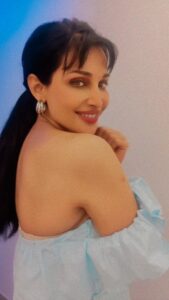 Flora Saini Instagram - Cos my sweetheart Sambhavna's song is trending ..
Go chk out this beautiful romantic song featuring my gorgeous @sambhavnasethofficial and her love @imavinashdwivedi .. u guys make us make us believe, good love exists ❤️❤️❤️
Keep rocking you two 🤗🤗🤗
Great song @sanjeevchaturvediofficial @sarikaschaturvedi 🤗
.
#reels #reelsinstagram #reelitfeelit #trending #reellife #reelkarofeelkaro #reel #everydayreels #instagramreels #reelsinsta #reelsviral #happiness #favourite #soulmate #video #holiday #weekend #style #instafamous  #fashionista #explore #reelsofinstagram #love #insta #instamood #instagram #ınstagood