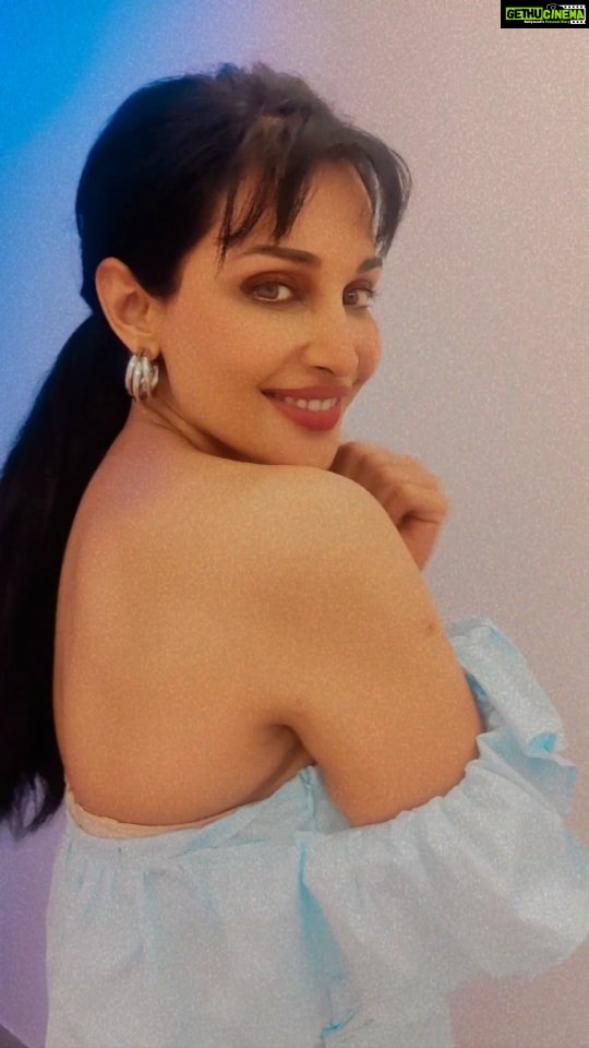 Flora Saini - 6.8K Likes - Cos my sweetheart Sambhavna's song is trending ..
Go chk out this beautiful romantic song featuring my gorgeous @sambhavnasethofficial and her love @imavinashdwivedi .. u guys make us make us believe, good love exists ❤️❤️❤️
Keep rocking you two 🤗🤗🤗
Great song @sanjeevchaturvediofficial @sarikaschaturvedi 🤗
.
#reels #reelsinstagram #reelitfeelit #trending #reellife #reelkarofeelkaro #reel #everydayreels #instagramreels #reelsinsta #reelsviral #happiness #favourite #soulmate #video #holiday #weekend #style #instafamous #fashionista #explore #reelsofinstagram #love #insta #instamood #instagram #ınstagood