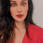 Flora Saini Instagram - 🌹 #reels #reelsinstagram #reelitfeelit #trending #reellife #reelkarofeelkaro #reel #everydayreels #instagramreels #reelsinsta #reelsviral #happiness #favourite #soulmate #video #holiday #weekend #style #instafamous #fashionista #explore #reelsofinstagram #love #insta #instamood #instagram #ınstagood