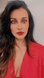 Flora Saini Instagram - 🌹

#reels #reelsinstagram #reelitfeelit #trending #reellife #reelkarofeelkaro #reel #everydayreels #instagramreels #reelsinsta #reelsviral #happiness #favourite #soulmate #video #holiday #weekend #style #instafamous  #fashionista #explore #reelsofinstagram #love #insta #instamood #instagram #ınstagood