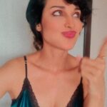Flora Saini Instagram - Fav live tonight ❤️ Click link in bio to download app 🌟 . #reels #reelsinstagram #reelitfeelit #trending #reellife #reelkarofeelkaro #reel #everydayreels #instagramreels #reelsinsta #reelsviral #happiness #favourite #blue #video #holiday #weekend #style #instafamous #fashionista #reelsofinstagram #love #insta #instamood #instagram #instagood