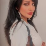 Flora Saini Instagram - Looped ❤️ Live #tonight at 10pm #reels #reelsinstagram #reelitfeelit #trending #reellife #reelkarofeelkaro #reel #everydayreels #instagramreels #reelsinsta #reelsviral #happiness #favourite #haircut #video #holiday #weekend #style #instafamous #white #fashionista #reelsofinstagram #love #insta #instamood #instagram #instagood