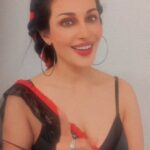 Flora Saini Instagram - Live tonight at 10pm 😀 Click link in Bio to download app ❤️ . #reels #reelsinstagram #reelitfeelit #trending #reellife #reelkarofeelkaro #reel #everydayreels #instagramreels #reelsinsta #reelsviral #happiness #favourite #app #video #holiday #wednesday #style #instafamous #red #fashionista #reelsofinstagram #love #insta #instamood #instagram #instagood