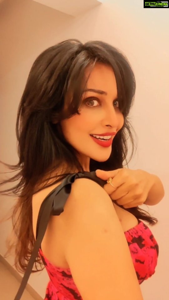 Flora Saini - 35.8K Likes - For anybody who needs a little smile today .. remember hum tum ⭐ hain
#HappyHoli keep smiling ❤️
.
#Holi live at 10 #tonight
Click link in bio to download App 🌹
#reels #reelsinstagram #reelitfeelit #trending #reellife #reelkarofeelkaro #reel #everydayreels #instagramreels #reelsinsta #reelsviral #happiness #favourite #app #video #holiday #thursday #style #instafamous #red #fashionista #reelsofinstagram #love #insta #instamood #instagram #instagood
