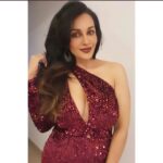 Flora Saini Instagram - ❤️ New album out now Click link in bio to download app 🌹 . #love #mood #ootd #happiness #me #blessings #insta #instagram #style #instalike #instadaily #instafashion #instapic #app #instaphoto #flora #trending #fitness #picoftheday #hot #sunday #beauty #summertime #fashion #red #instapicture #styleblogger #fashionblogger #instamood #instalove