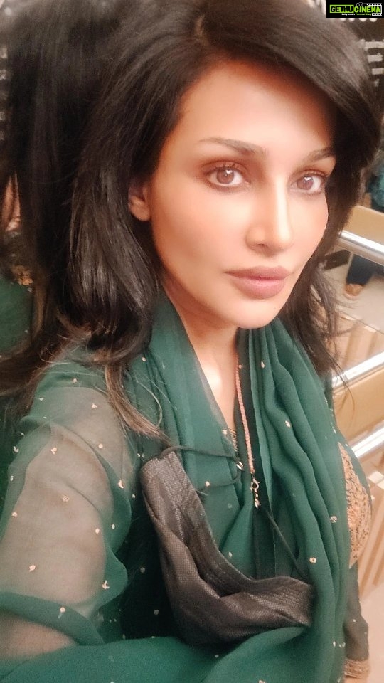 Flora Saini - 6.2K Likes - #Amritsar diaries ❤️
.
Two of my fav lives everrrrrr
Click link in Bio to download app 🔥
.
Video edit @rushikesh5540
#reels #reelsinstagram #reelitfeelit #trending #reellife #reelkarofeelkaro #reel #everydayreels #instagramreels #instatravel #reelsinsta #tourism #reelsviral #punjab #happiness #favourite #goldentemple #kesardadhaba #travel #reelsofinstagram #love #insta #instamood #instagram #instagood #amritsartourism