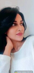 Flora Saini Instagram - Darr lagne lag gaya 👻🤣🤣
.
#reels #reelsinstagram #reelitfeelit #trending #reellife #reelkarofeelkaro #reel #everydayreels #instagramreels #instareels #reelsinsta #reelsvideo #reelsviral #bff #reelslovers  #happiness #favourite #white #reelsofinstagram #love #insta #instamood #instagram #instagood #followback #valentine #valentinemonth #february #februaryvibes💋💞