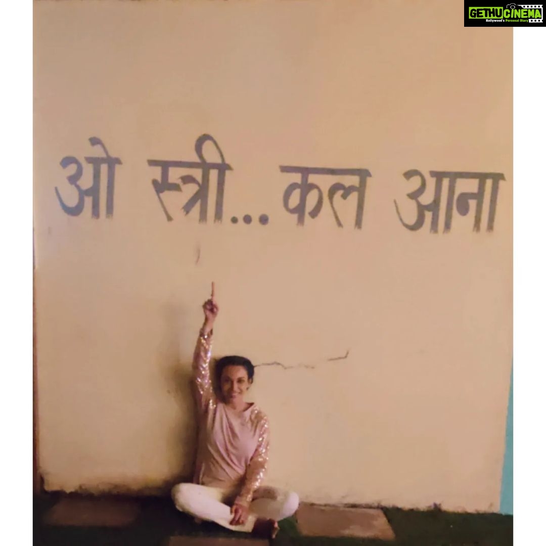 Flora Saini Instagram - I don't think there could be any better day to have this picture clicked ❤️ Pyaar aur izzat ke liye special thank you #Bhopal uv been very very very kind ✨ Happy Woman's day to all the beautiful Stree's out there .. live everyday in your full power the kind that makes the devil says Oh crap, She’s up! when your feet hit the floor each morning 👻 *Note : the live video of this place is on my app click link in bio to download the app 🌹* . Pic credit @rch.saini Highlighted by @arzasyed mam #womansday #love #girlpower #stree #bhopal #mp #streedivas #pyaar #izzat #shukriya #bhopaltourism #mptourism #everydaywomansday #insta #instapic #instagood #instalike #instalove #instagram Classy Clarke