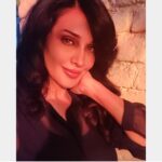 Flora Saini Instagram - December 🔥 . #december #wednesday #picoftheday #ootd #fashion #indianfashion #insta #instagram #instalike #instadaily #instafashion #instapic #instamood #instalove #instaphoto #black #night #dehradun #nightphotography