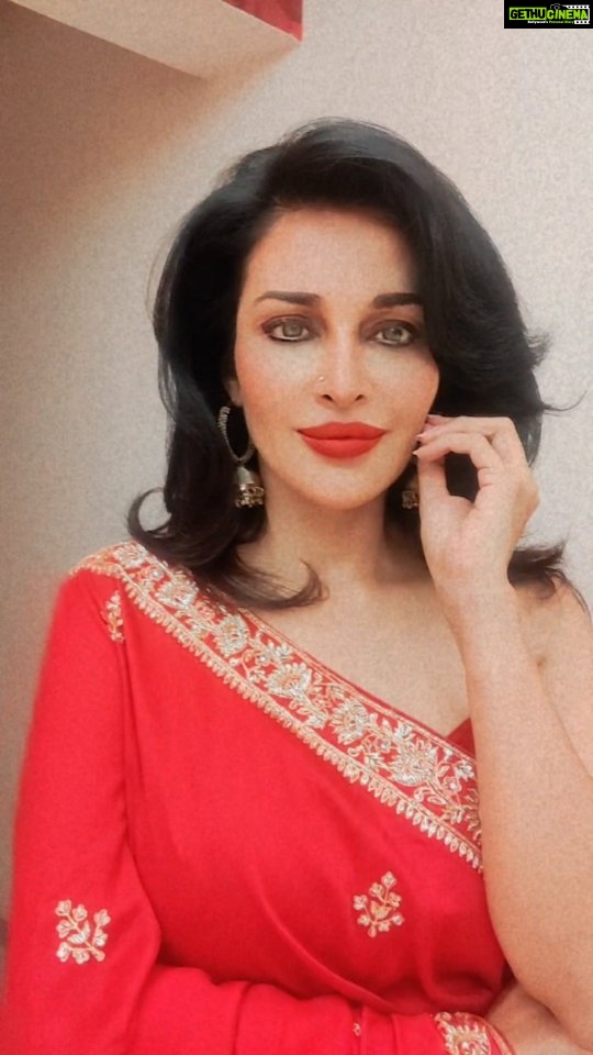 Flora Saini - 9.1K Likes - Happy Dussehra ❤️
Fav song but main focus is the saree debuting tonight!
Thank you #Harbaksh @kalkifashion 🤗
.
#reels #reelsinstagram #reelitfeelit #trending #reellife #reelkarofeelkaro #reel #everydayreels #tonight #instagramreels #instareels #reelsinsta #reelsvideo #red #saree #reelsviral #bride #holiday #reelslovers #happiness #favourite #reelsofinstagram #love #insta #instamood #instagram #song #me #instagood