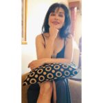 Flora Saini Instagram - Hummmm! 😀❤️☕️ #love #sky #sun #light #blessings #photography #insta #chocolate #explore #nature #makeup #fashion #home #trending #pic #beauty #music #life #viral #instagram #black #bestoftheday #happy #fashion #fun #style #ootd #outfit #lifestyle #instalove #instadaily