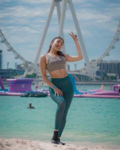 Garima Chaurasia Instagram - Let the sea set you free..🏝️🌊🫶🏻 . . 📸: @nitin_.1610 Edit: @welcomeishu3694 #gimaashi #picoftheday #beach #beachvibes #sea #seaside #sunnyday #Dubai #aquafun #wateradventure #visitDubai #exploreDubai AQUA FUN Waterpark