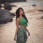 Garima Chaurasia Instagram - A vibe you won’t find anywhere else 💫 . . . 📸 & 🎨 : @welcomeishu3694 #gimaashi #rishikesh #picoftheday #river #gimaians