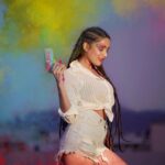 Garima Chaurasia Instagram - May the colors of holi fill your life with joy and happiness 🤗 💚💙💛❤️ HAPPY HOLI ❤️💛💙💚 . . 📸: @welcomeishu3694 🎨: 💁🏻‍♀️ #gimaashi #holi #happyholi #holi2023 #gulaal #colorful #festiveseason #festival #gimaians