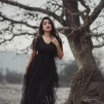 Garima Chaurasia Instagram – Now you already know, BLACK 🖤
.
.
.
📸 & 🎨 : @welcomeishu3694 
#gimaashi #blackislove #gimaians #picoftheday