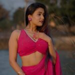 Garima Chaurasia Instagram – Pink Fever! 💕🥵
.
.
📸: @nitin_.1610 
#gimaashi #picoftheday #gimaians #ethnic