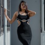 Garima Chaurasia Instagram - BLACK again 💣 . . . 📸: @nitin_.1610 #gimaashi #gimaians #picofday #blackislove