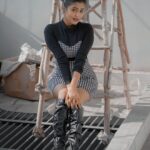 Garima Chaurasia Instagram - Old soul with young eyes..👀🖤🏁 . . 📸: @nitin_.1610 #gimaashi #gimaians #picofday #blackandwhite
