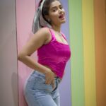 Garima Chaurasia Instagram - Peekaboo! 🍬 . . 📸: @nitin_.1610 #gimaashi #picoftheday #explore #gimaians