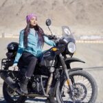 Garima Chaurasia Instagram - I love BIKES 🏁🖤 . . 📸: @nitin_.1610 👕👖🥾: @decathlonsportsindia #gimaashi #leh #ladakh #lehdiaries #trip #vacation #bike #bikelovers #bikeride #himalayan #gimaians Leh Ladakh - The Land of High Passes