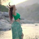 Garima Chaurasia Instagram - Shot this video a month ago🙆🏻‍♀️ Finally got time to edit this😅 . Hope you guys like this🥰 . 🎥: @welcomeishu3694 Edit by 💁🏻‍♀️ #besharamrang #gimaashi #reels #reelitfeelit #gimaians #trendingreels