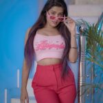 Garima Chaurasia Instagram - Strawberry or Red velvet cupcake ?? 🧁♥️💁🏻‍♀️ . . 📸: @nitin_.1610 #gimaashi #picofday #explore #redvelvet #gimaians