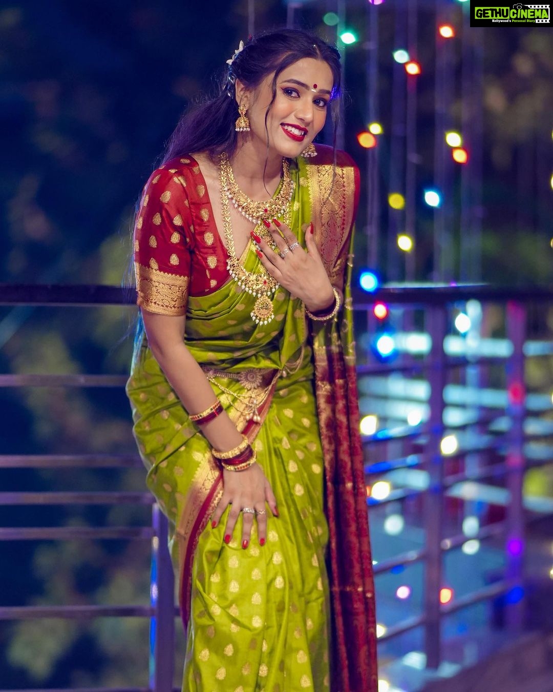 Garima Chaurasia Instagram - Vanakkam ππ» . So howβs my SOUTH INDIAN look ππ»ββοΈ Do let me knw in comments π . . πΈ: @welcomeishu3694 #gimaashi #southindiansaree #southindianlook #southgirl #explore #ethnic #saree #gimaians