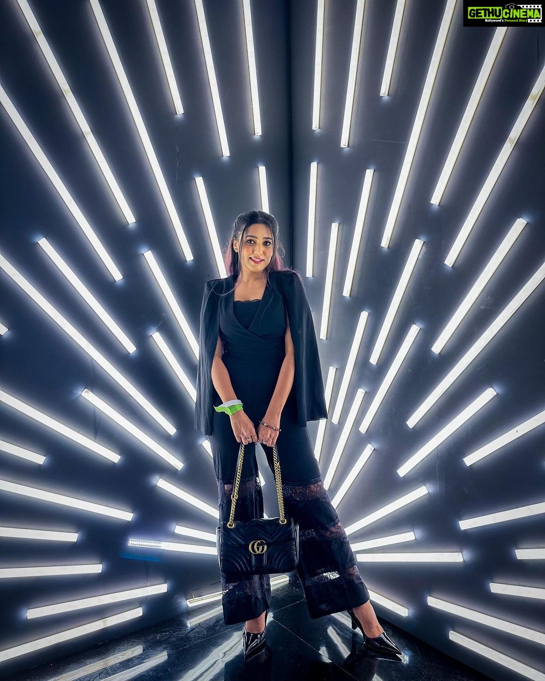 Garima Chaurasia Instagram - Meta creator day! 🖤 . . 📸: @mrmayankm 🤓 #metaindia #metacreatorday #gimaashi #creatorsday #explore