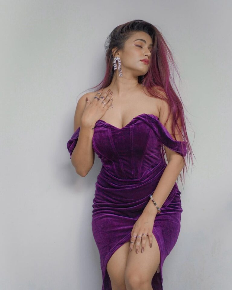 Garima Chaurasia Instagram - Purple is magical 🔮✨ . . #gimaashi #explore #gimaians #keeploving