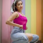 Garima Chaurasia Instagram - Be the colour to someone’s gray today! 🌈💁🏻‍♀️ . . #gimaashi #gimaians #explore