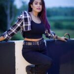 Garima Chaurasia Instagram - Kaho na kaho Yeh ankhein bolti hai O sanam O sanam..🖤 . . #gimaashi