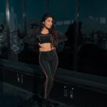 Garima Chaurasia Instagram - Dark & powerful ♟️ . . . 📸: @nitin_.1610 edit: @welcomeishu3694 #gimaashi #picoftheday #black #allblack #blackislove #gimaians #explore #Dubai #visitDubai