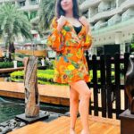 Geet Gambhir Instagram - Photo Dump 🍃🍊 Don’t mistake me if you see leaves n lemon prints on my outfit 🙈 (it wasn’t planned) & plz ignore my morning face as we all wake up like this 🤨😛 . . . . . #photodump #morningvibes #wokeuplikethis #outfit #hotelview #fashion #lifestyle #geetgambhir #shivoham Sahara Star