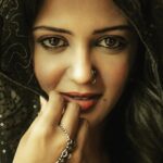 Gulki Joshi Instagram - #nocaptionneeded Photography @artographybysagar Styled by @styling.your.soul Jewellery @jewellery_hut22 Makeup @makeupbyveena.mrs Hair @makeovers_by_jaanviofficial My lovely @kanizfatima_123 ❤️ @soapboxprelations