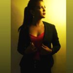 Gulki Joshi Instagram – Always follow the light !
💛

#lights #camera #life
#gulkijoshi