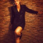 Gulki Joshi Instagram - People will always stare, make it worth their while 😈 Styled by- @suveera.swetesh.stylist Photo courtesy- @suveera.swetesh.stylist #black #picoftheday #style #fashiongram #class #elegance #gulki #gulkijoshi