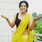 Gulki Joshi Instagram – #photodump 
#yellow
#saree
#untilnexttime 
#throwback