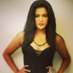 Gulki Joshi Instagram - Now that's what I'm talking about 😎 @_mickey___17 MAKEUP @mi.nakshi181 HAIR @sanjay_n_jaiswal PHOTO #blackfashion #sizzle #shine #black #ohprettyme #gulkijoshi