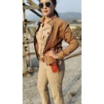 Gulki Joshi Instagram – I’m back 😎
Hello Instagram 😉

#gladtobeback #haseenamallik #gulkijoshi #trending #picoftheday #maddamsir