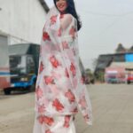 Gulki Joshi Instagram – Holiiiiiiii Vibesssss!❤️❤️
.
.
#shootmode #sets