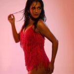 Gulki Joshi Instagram – ❤️‍🔥

Thankyou
@artographybysagar @suveeraandswetesh @kanizfatima_hairstylist @_mickey___17 

#mondaymotivation #reeloftheday #trending #hot stagood #hot #reels #gulkijoshi
