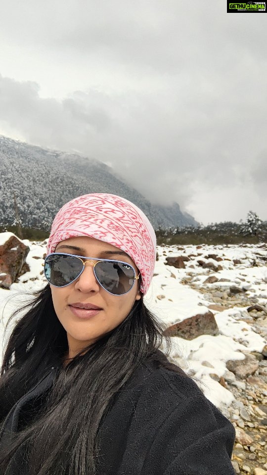 Gulki Joshi Instagram - Finally the Sikkim reel I've been dying to post. Plz forgive my bad editing skills. Plz feel my love & wonder of this trip. #traveldiaries #sikkim #northsikkim #gulkijoshi #wanderlust #mountains #snow #magic
