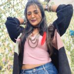 Gulki Joshi Instagram - Photo blast !!! U already know how much I loved this look !!! Thankyou @_mickey___17 @priti123605 @itsreal_pg Keep watching #Maddamsir only on #sonysab #hippiestyle #retro #newlook #funlook #haseenamallik #itsme #trending #picoftheday