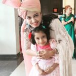 Gulki Joshi Instagram – Love…happiness & food !!!

#indorediaries #bhaikishadi #weddingseason #gulkijoshi