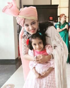 Gulki Joshi Instagram - Love...happiness & food !!!

#indorediaries #bhaikishadi #weddingseason #gulkijoshi