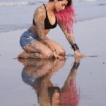 Gurbani Judge Instagram - If you figure out what beach I shot this at, let me know if you find my shirt 🙃 #theonetimeiwenttotheBeachinbombay #somanycaptionideas #NSFW #dontbeBeachy #lifeisntalwaysPeachybut