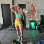 Gurbani Judge Instagram – Back at the LiftLife Bungalow,
training in the heat!! 

Swipe for holi deathlifts >>

These cluster deadlift sets 3/3  with a deload at 1.2.3 was s’goood!
120kgs x 1 10sec rest
110 x 2 10sec rest
90 x 3 10sec rest
Superset w/ American KB swings
 
#deathlifts #holi #heatwaveincoming Mumbai, Maharashtra